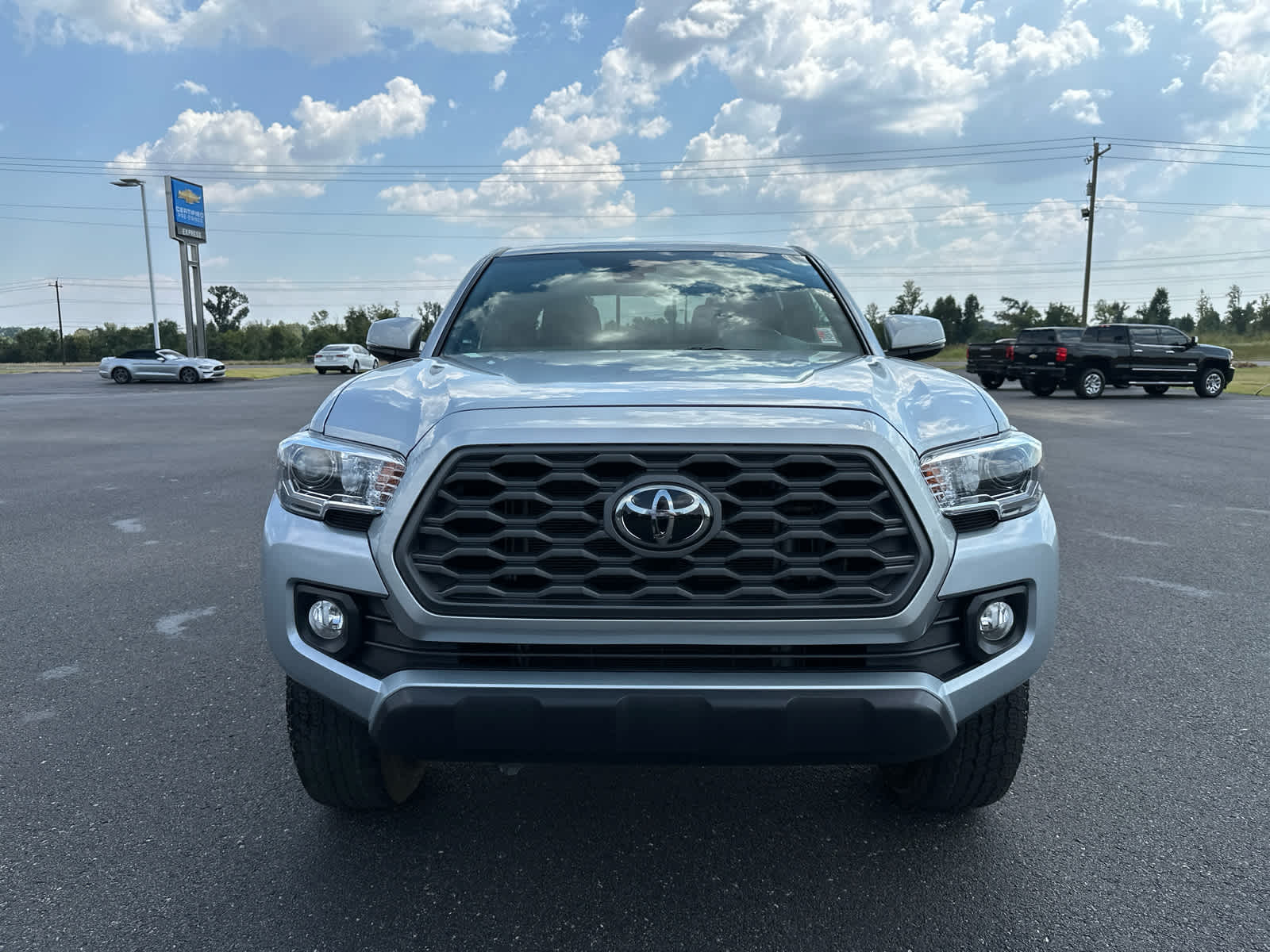 2023 Toyota Tacoma TRD photo 8