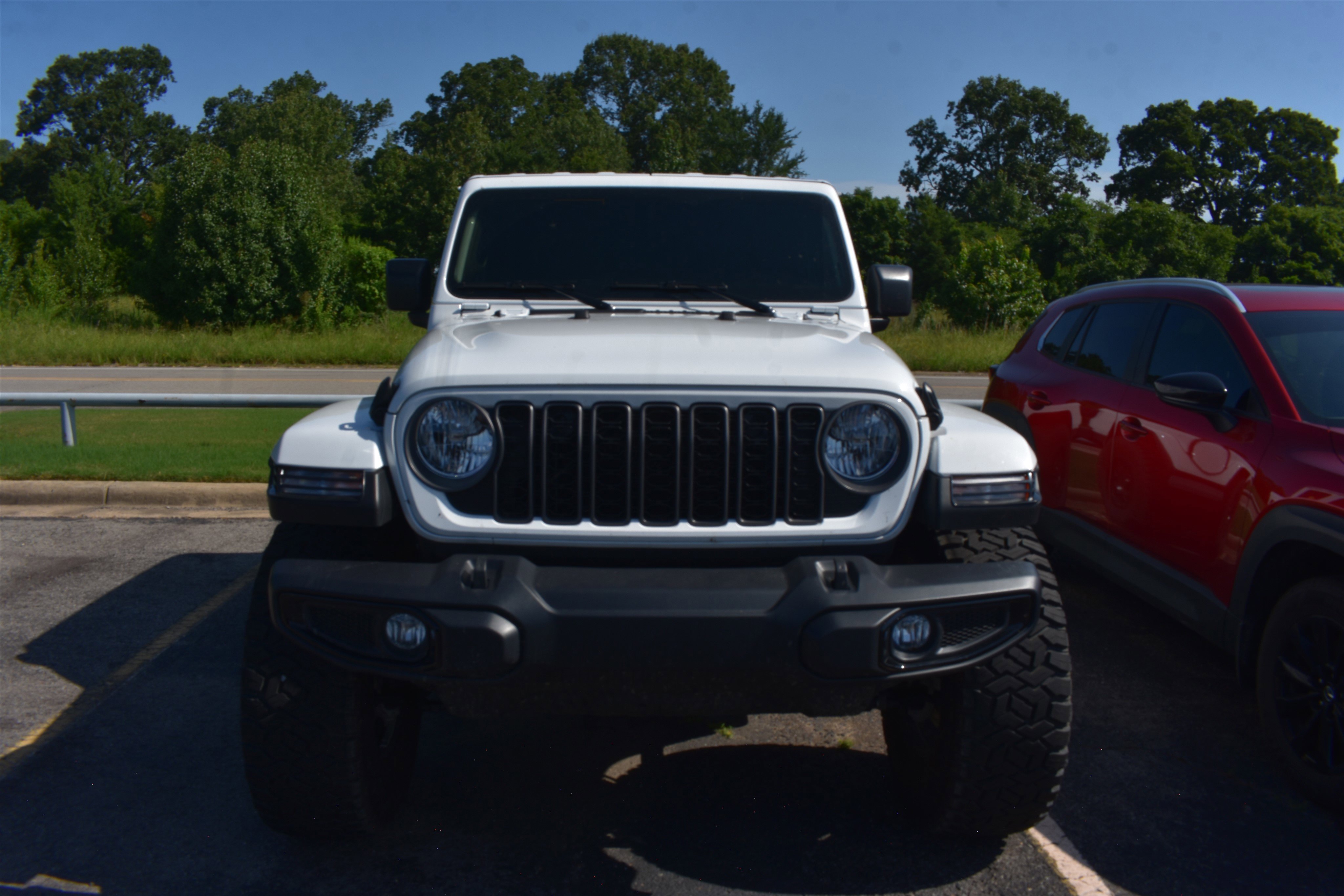 Used 2025 Jeep Gladiator Nighthawk with VIN 1C6PJTAG1SL516918 for sale in Little Rock