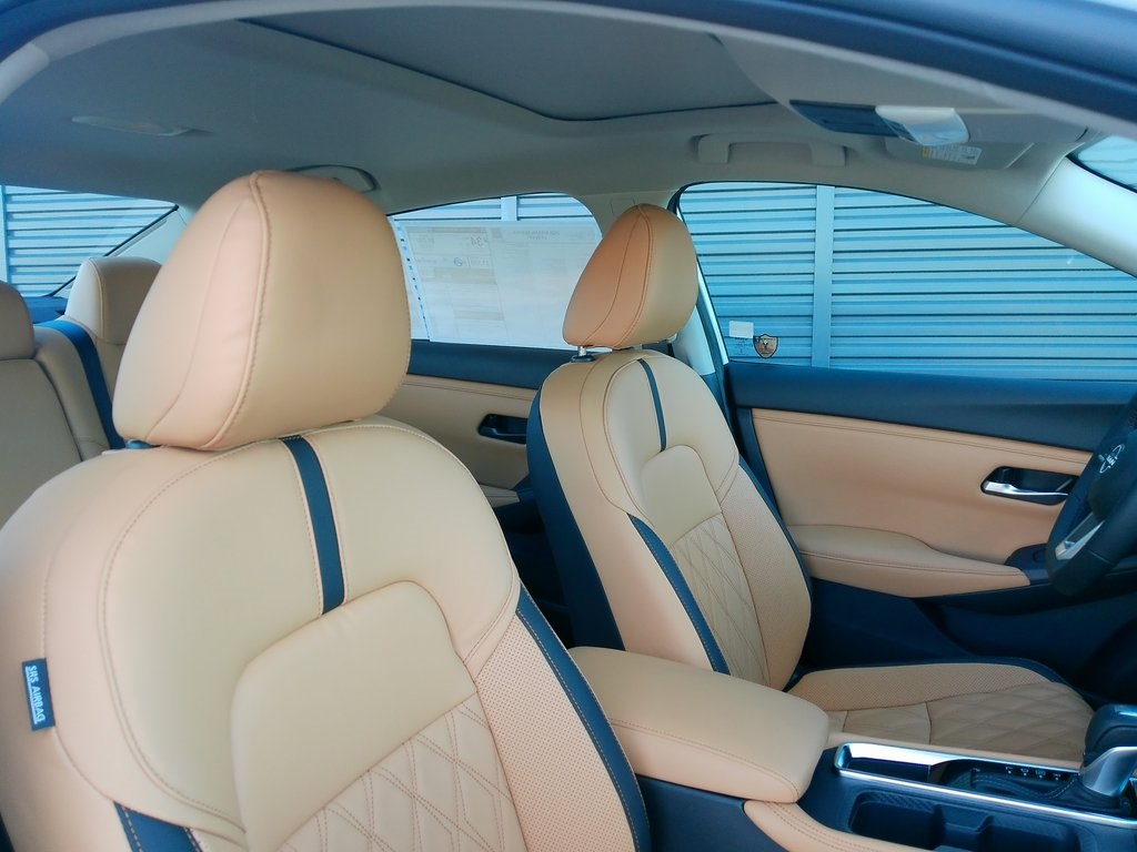 2025 Nissan Sentra SV photo 12