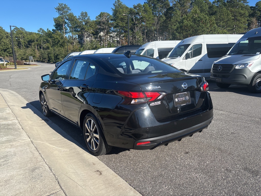 2021 Nissan Versa 1.6 SV photo 3