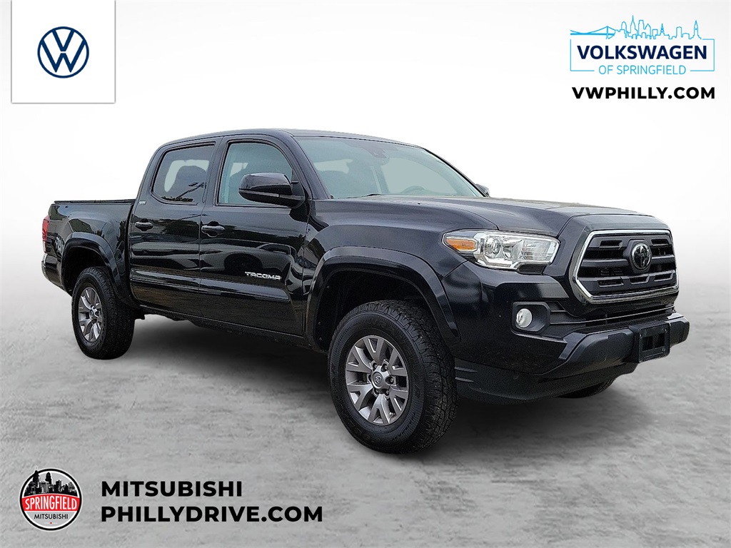 2019 Toyota Tacoma SR5's photo