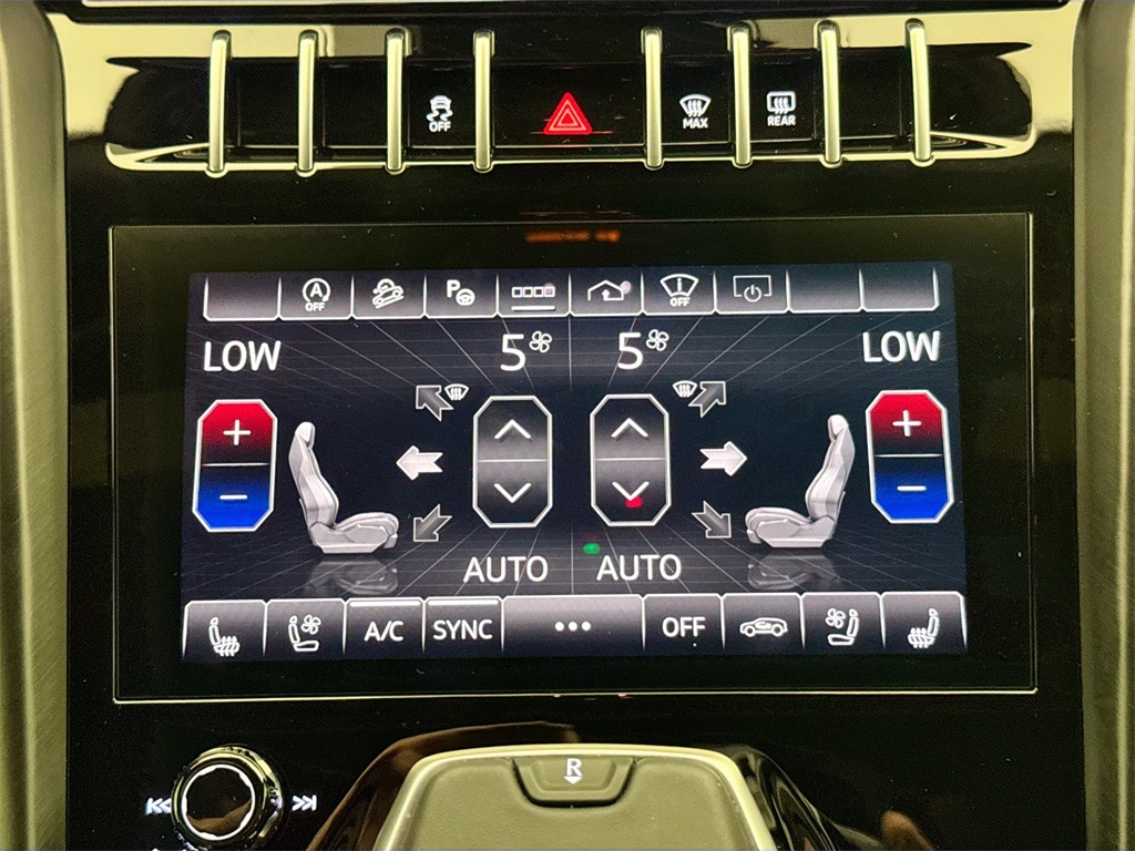 2024 Lamborghini Urus S photo 16