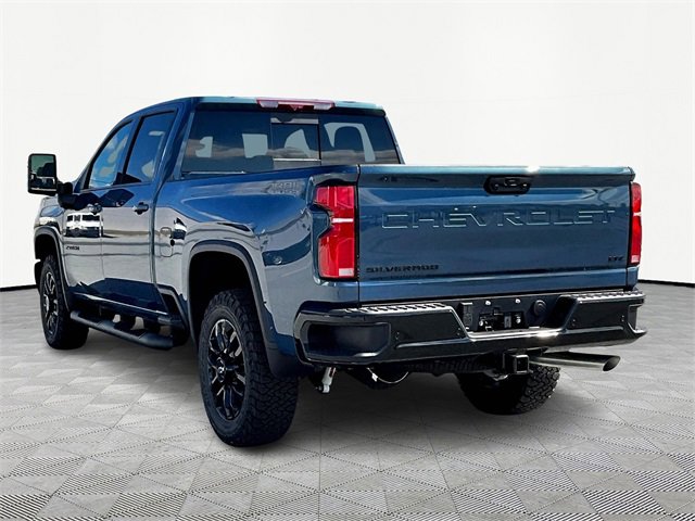 2025 Chevrolet Silverado 2500HD LTZ photo 4