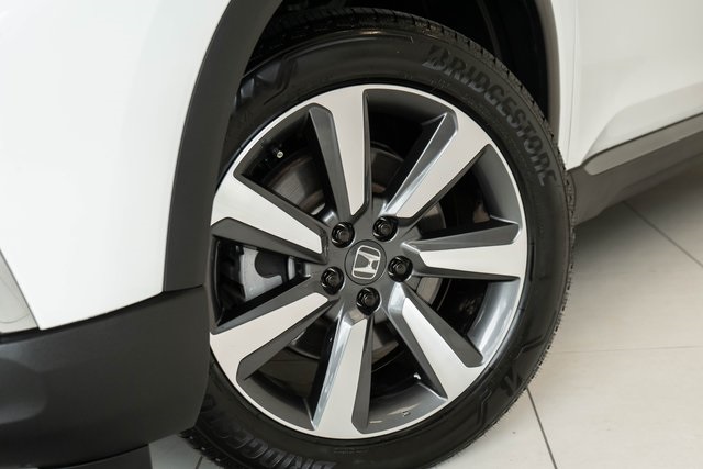 2025 Honda Pilot Touring photo 2