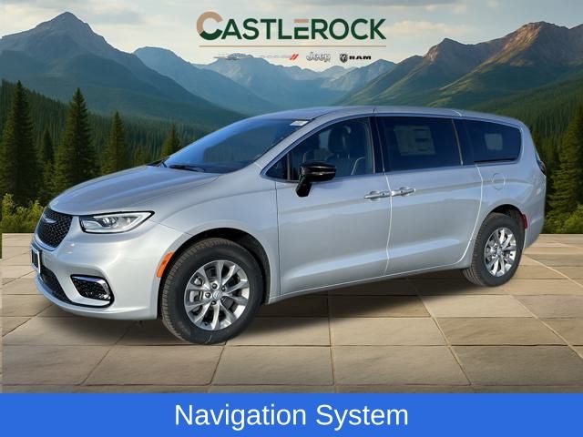 2026 Chrysler Pacifica Limited's photo