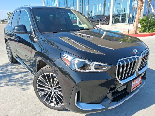 2026 BMW X1 28i's photo