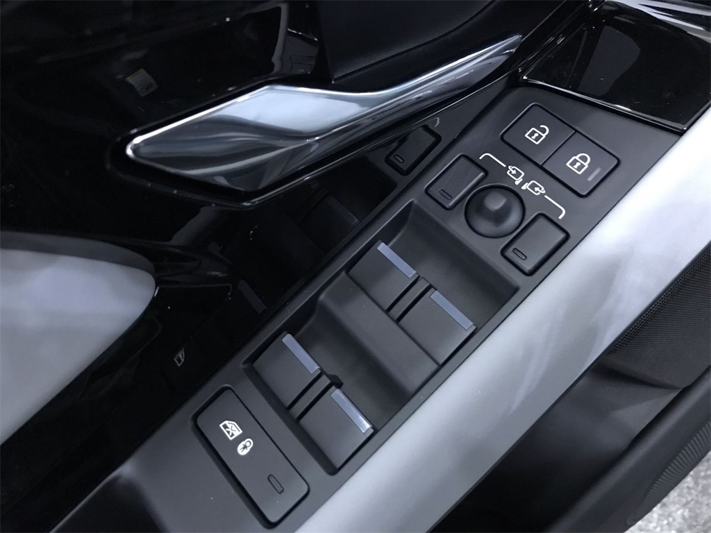2024 Land Rover Range Rover photo 15