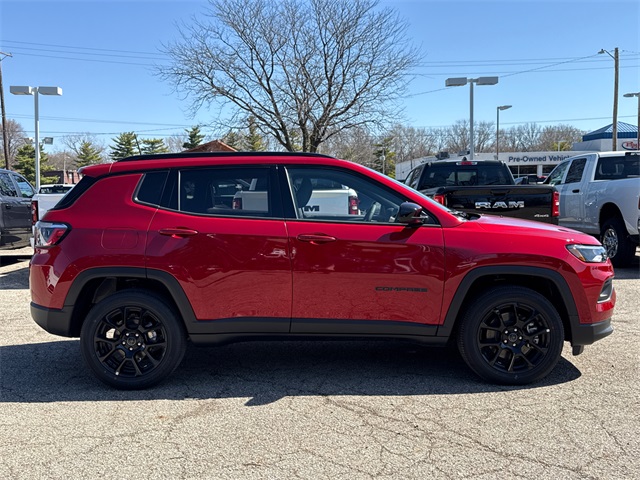 2025 Jeep Compass Latitude photo 5