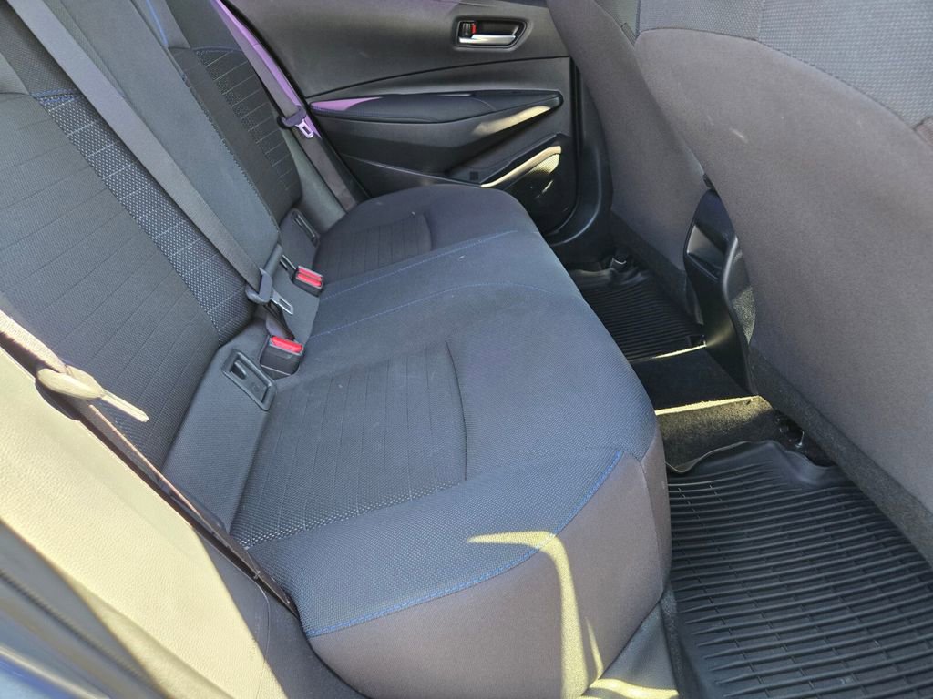 2022 Toyota Corolla SE photo 13
