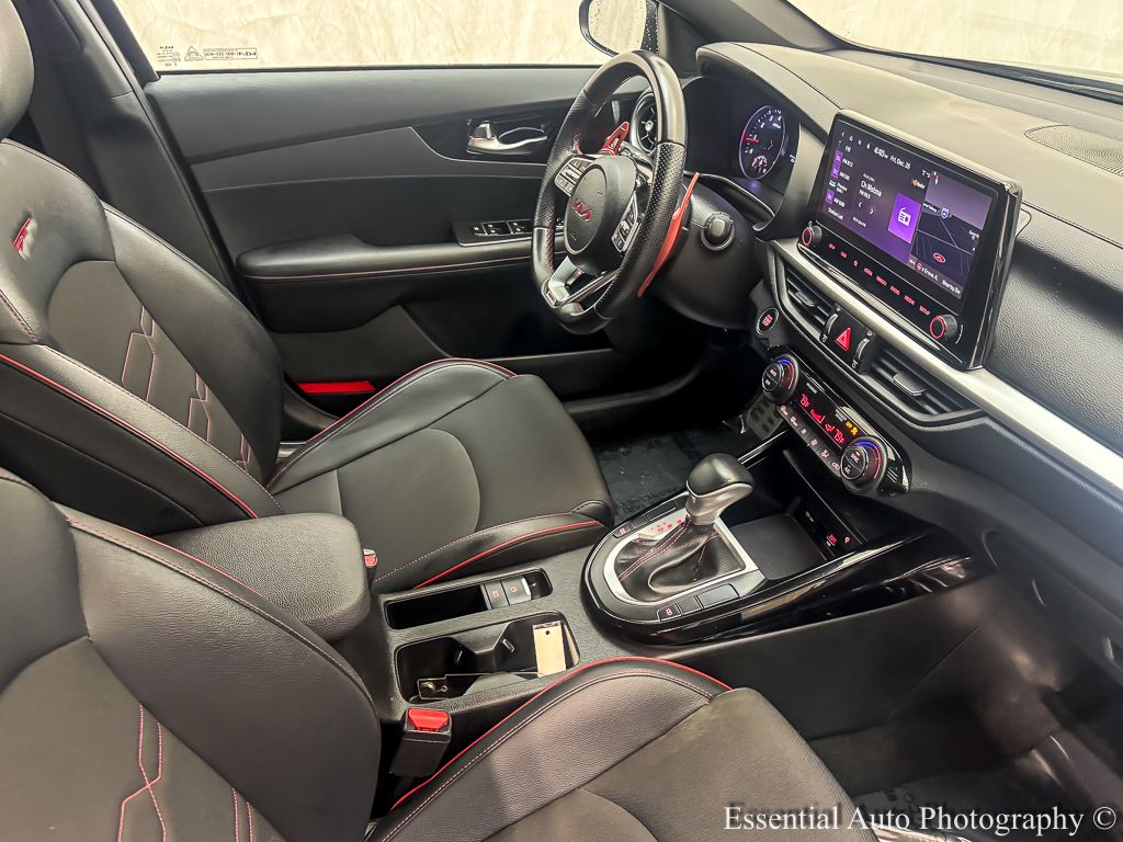 2023 KIA FORTE - Image 24