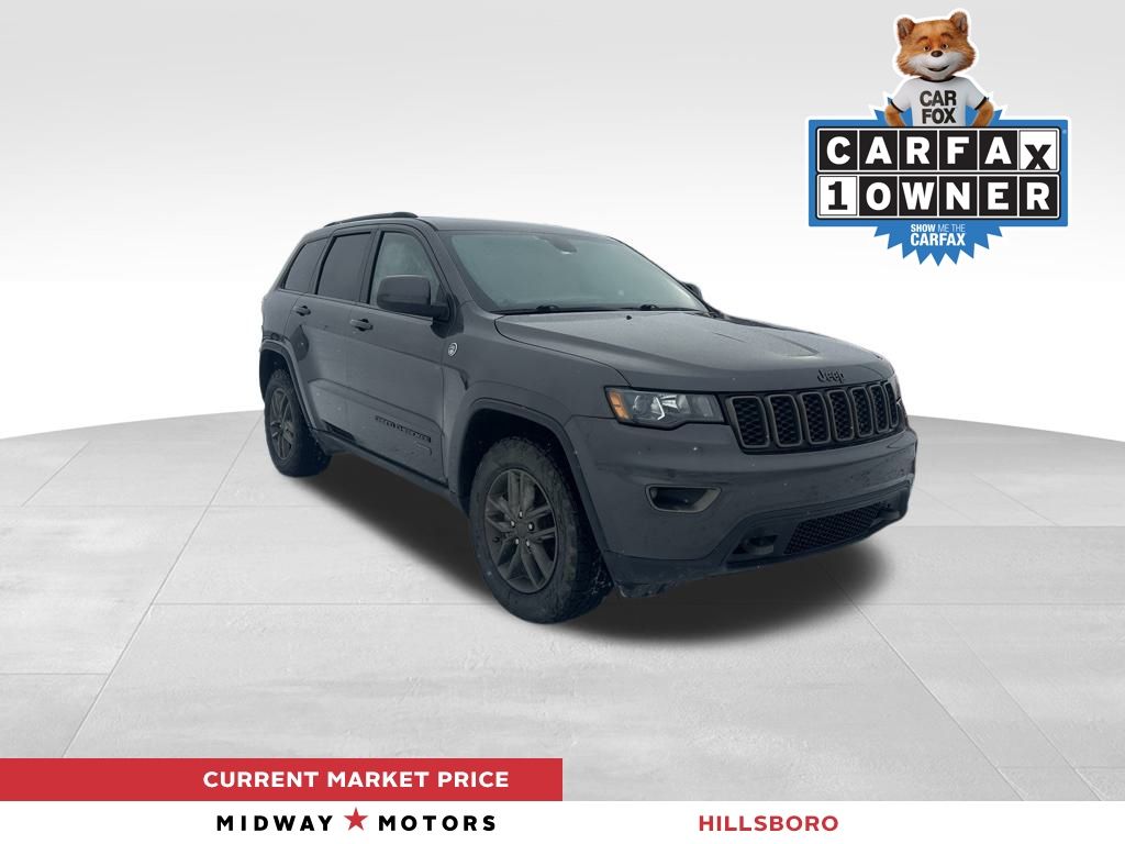 2016 Jeep Grand Cherokee Laredo's photo