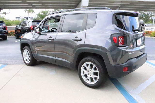 2021 Jeep Renegade Latitude photo 4