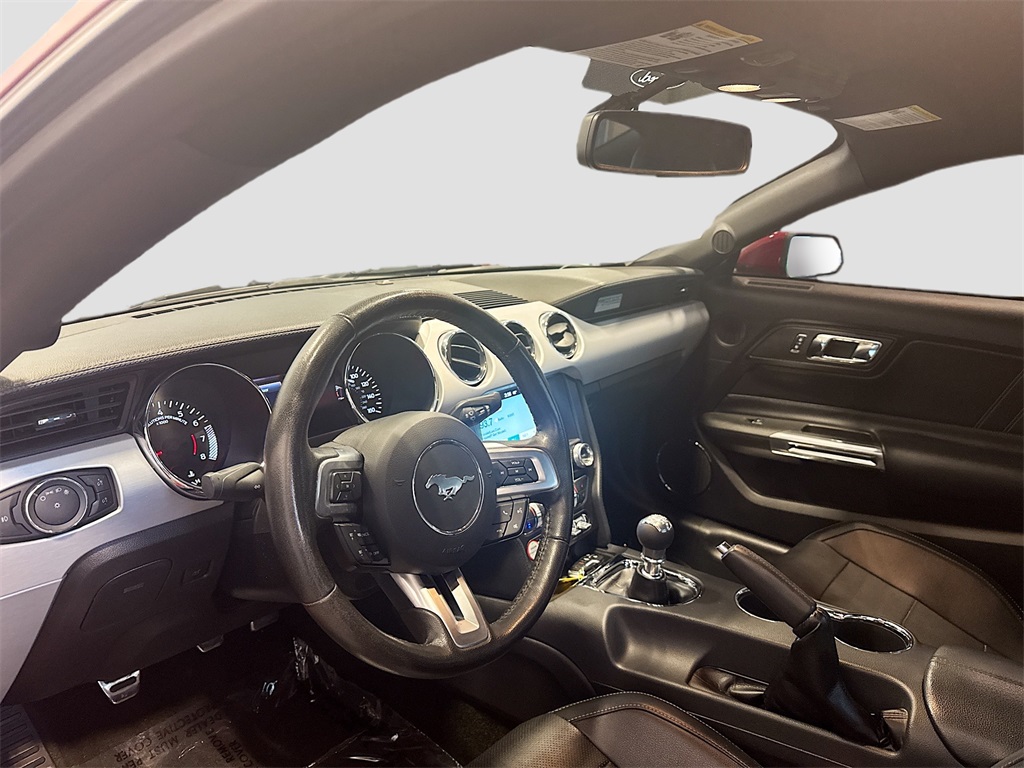 2016 Ford Mustang GT Premium photo 9