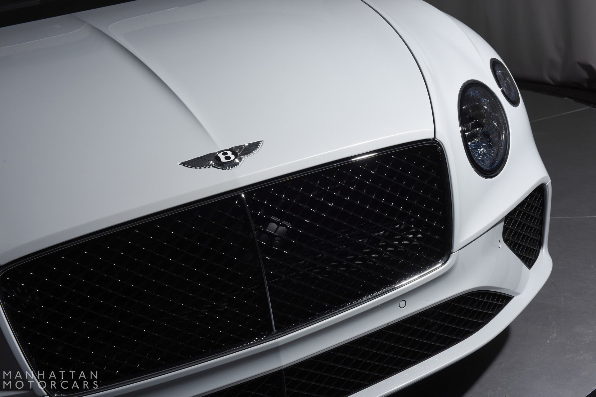 2024 Bentley Continental GT V8 photo 10
