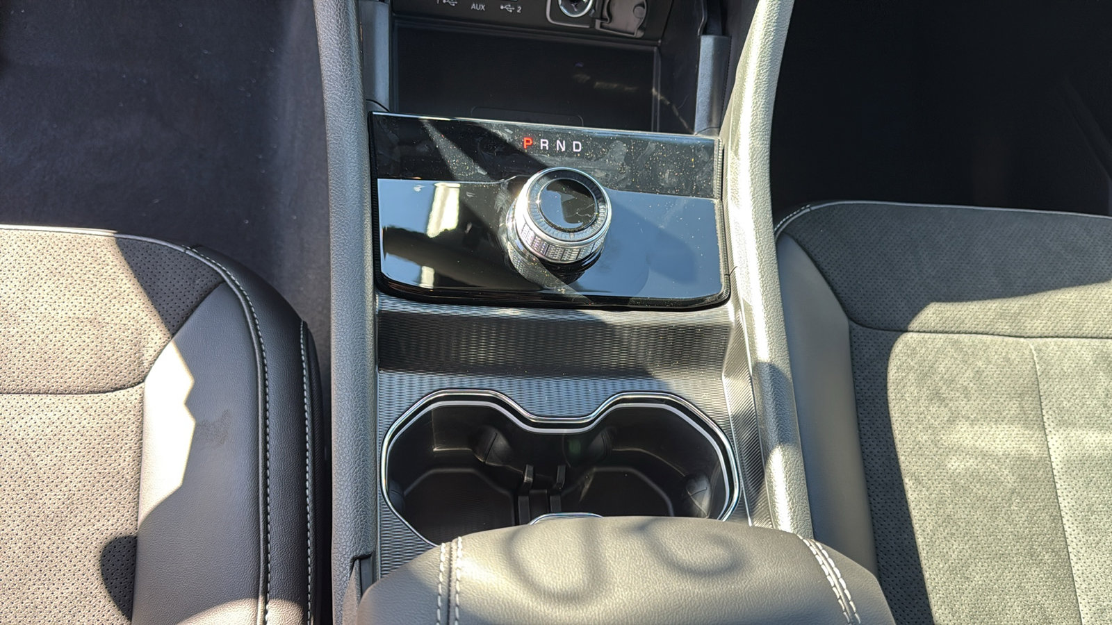 2025 Jeep Grand Cherokee Altitude photo 12