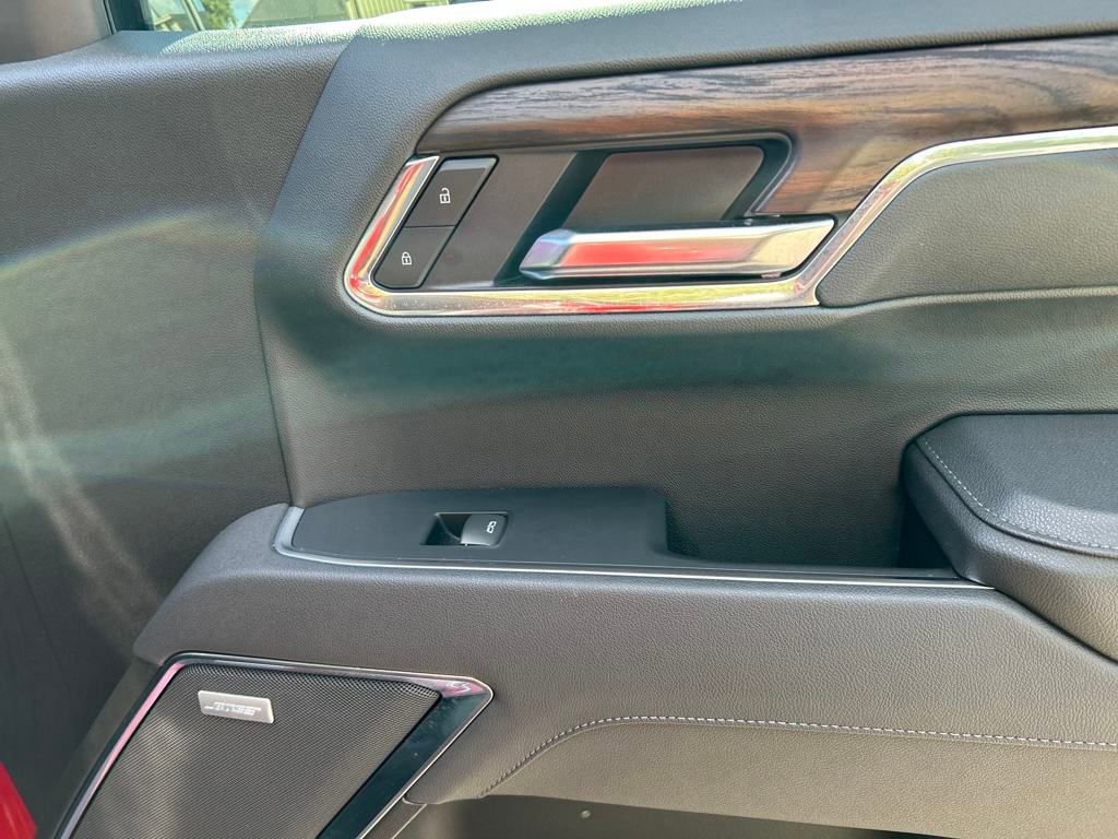 2025 Gmc Sierra 1500 SLT photo 26