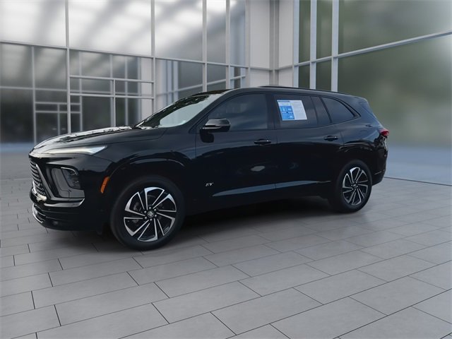 2025 Buick Enclave Sport Touring photo 4