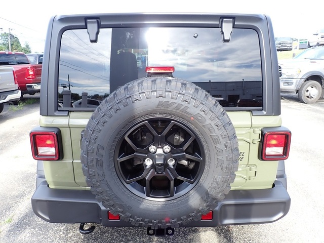 2025 Jeep Wrangler Willys photo 4