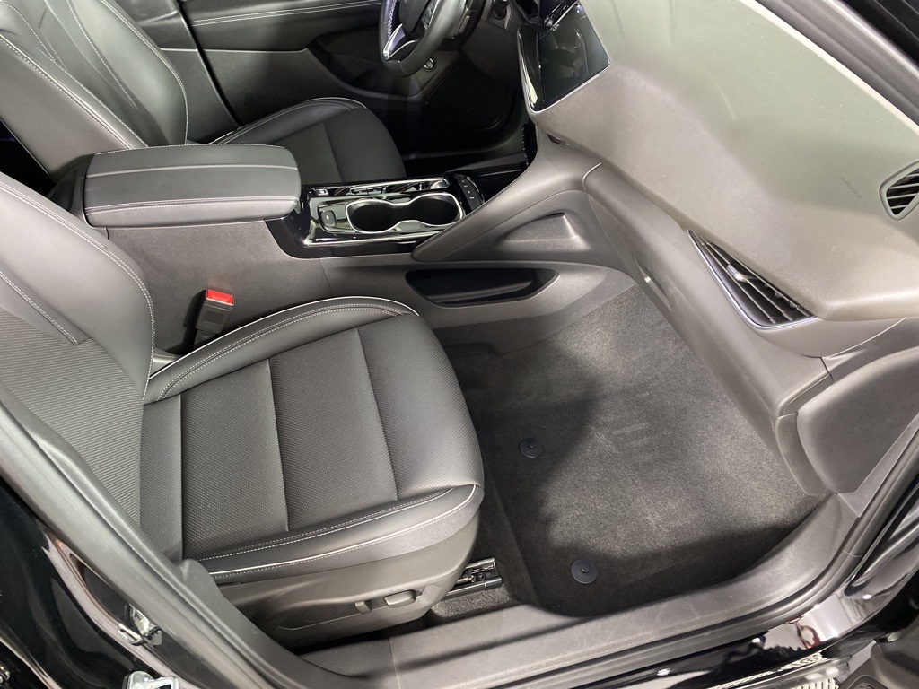2023 Buick Envision Essence photo 19