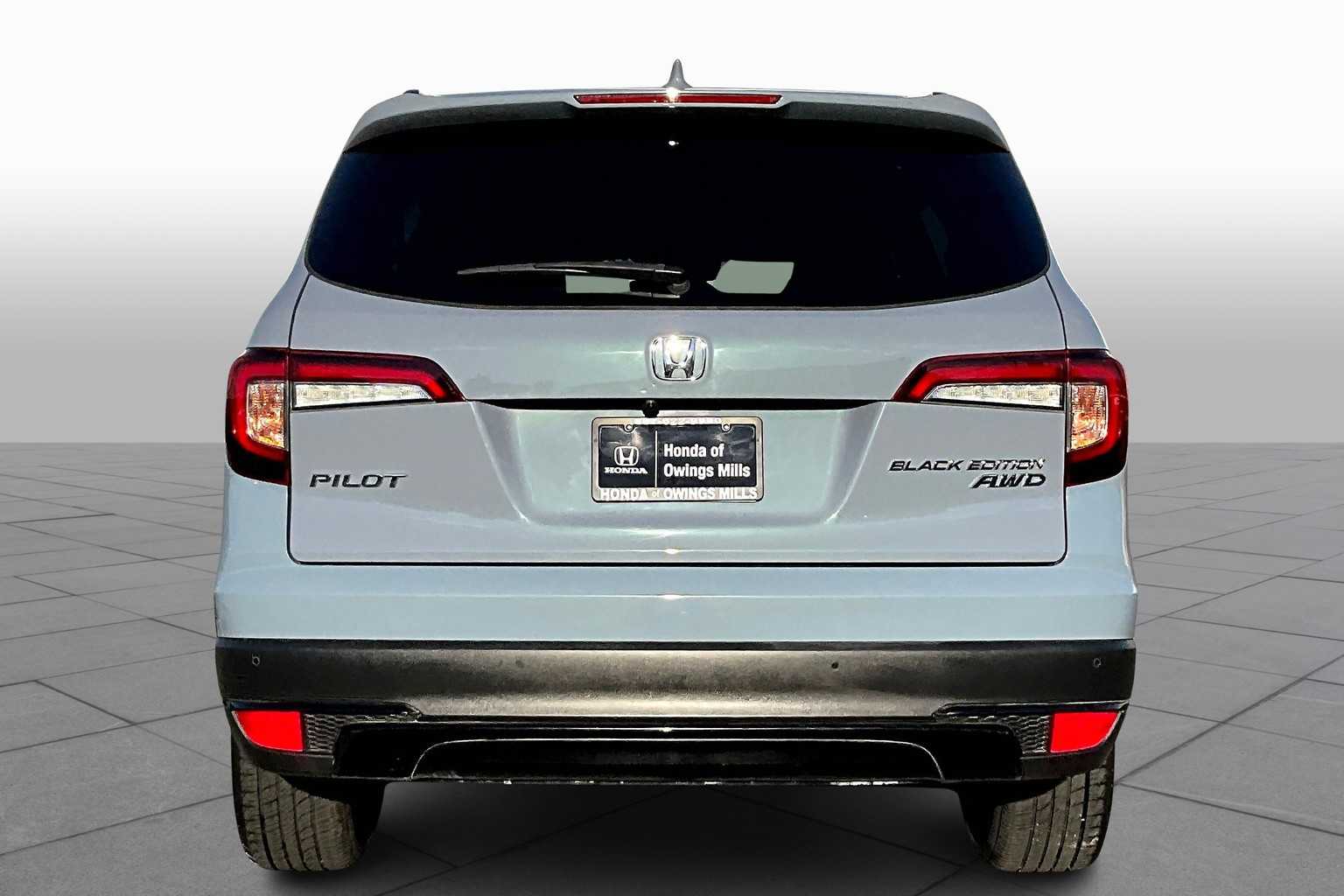 2022 Honda Pilot Black Edition photo 3
