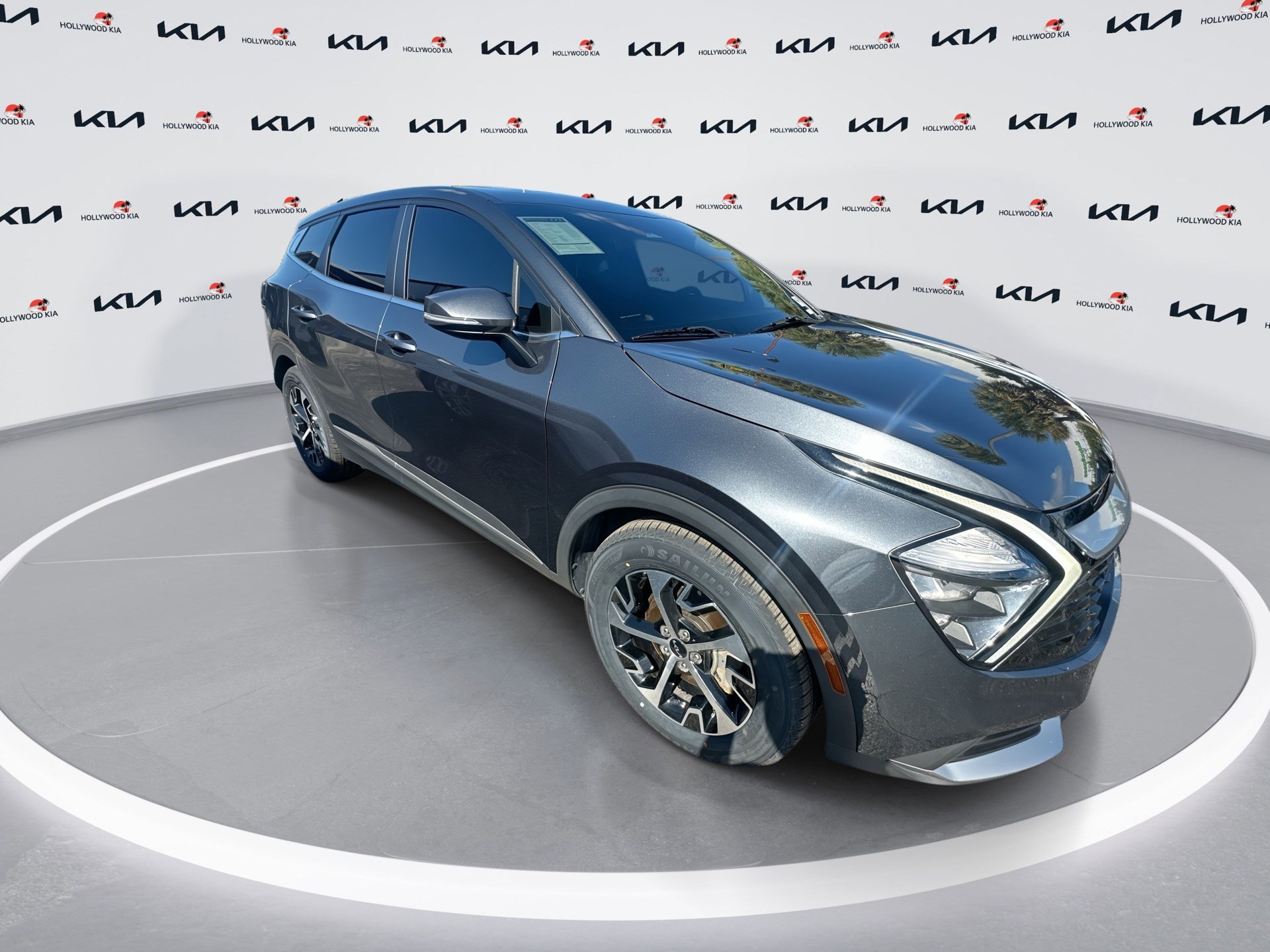 2023 Kia Sportage EX photo 2