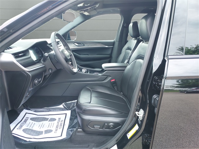 2024 Jeep Grand Cherokee Limited photo 20