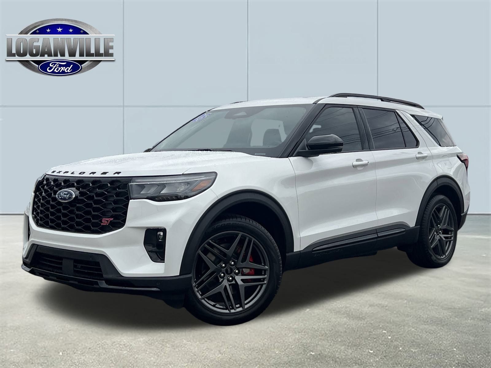 2025 Ford Explorer ST's photo