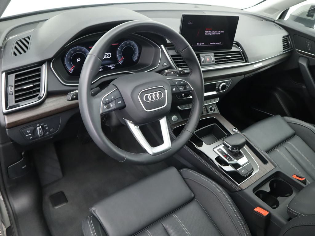 2025 Audi Q5 45 S line Premium Plus photo 8