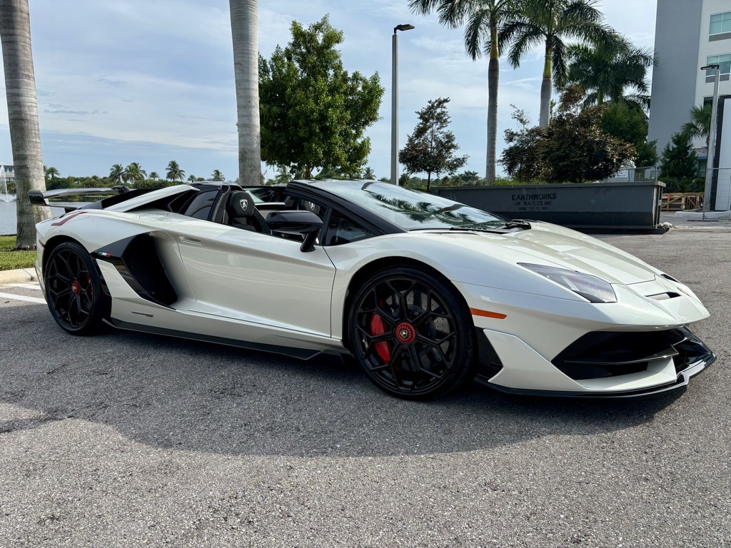 2020 Lamborghini Aventador SVJ Roadster photo 31