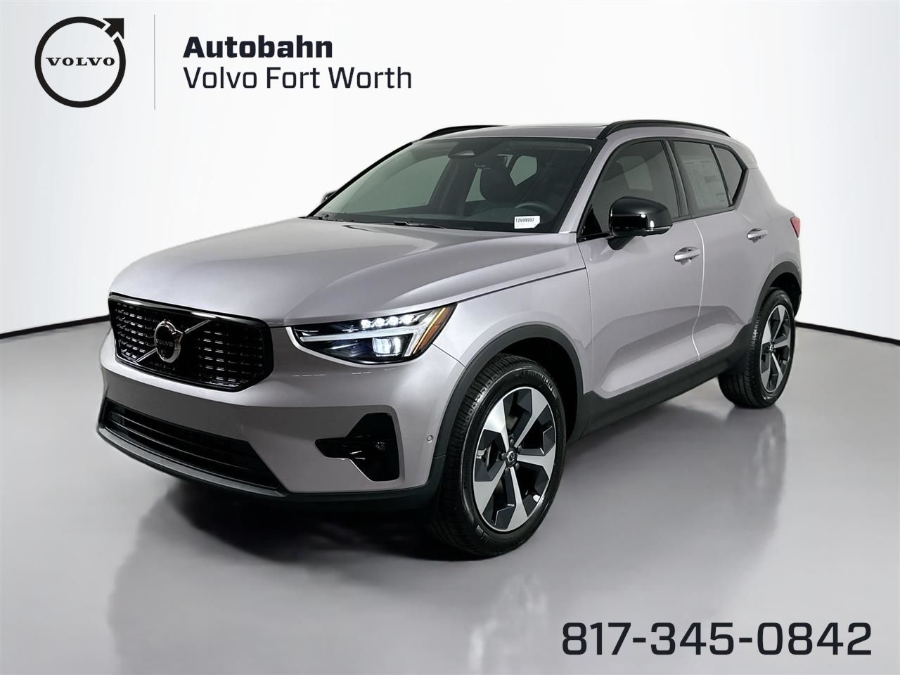 2026 Volvo XC40 Plus's photo