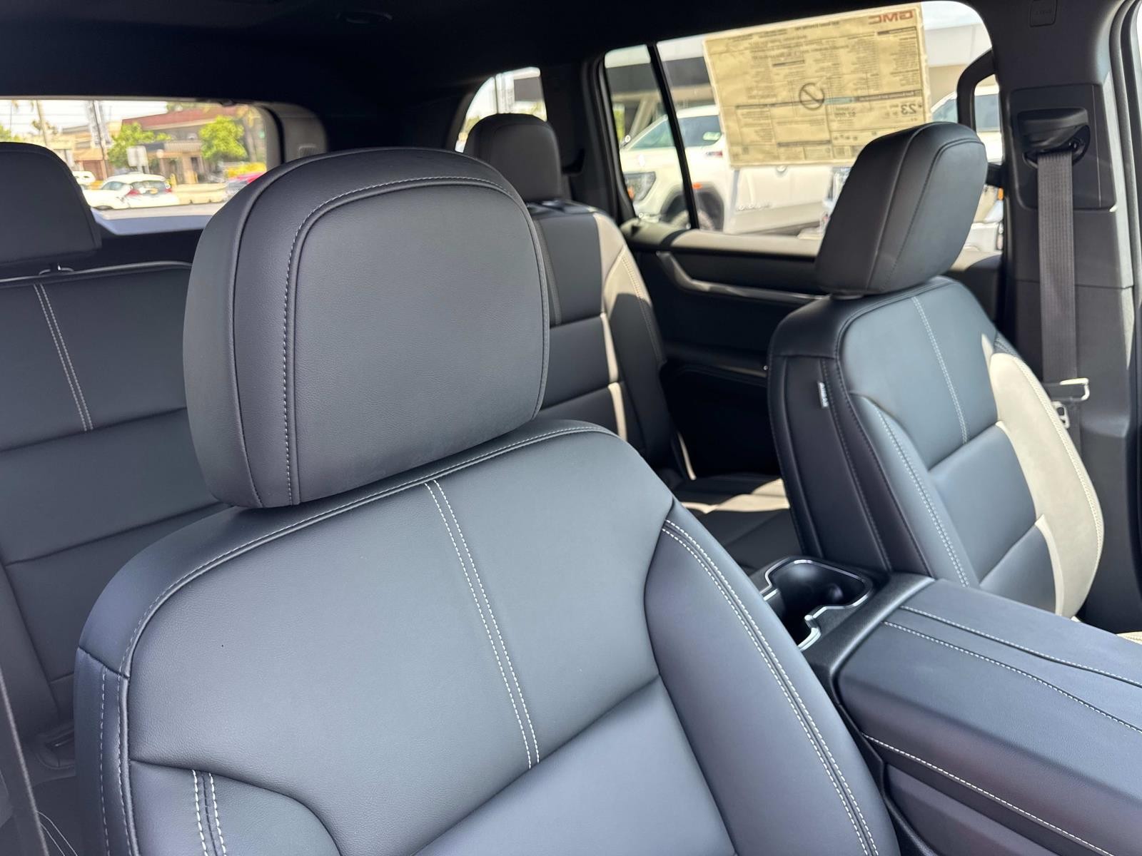 2025 Gmc Acadia Elevation photo 25