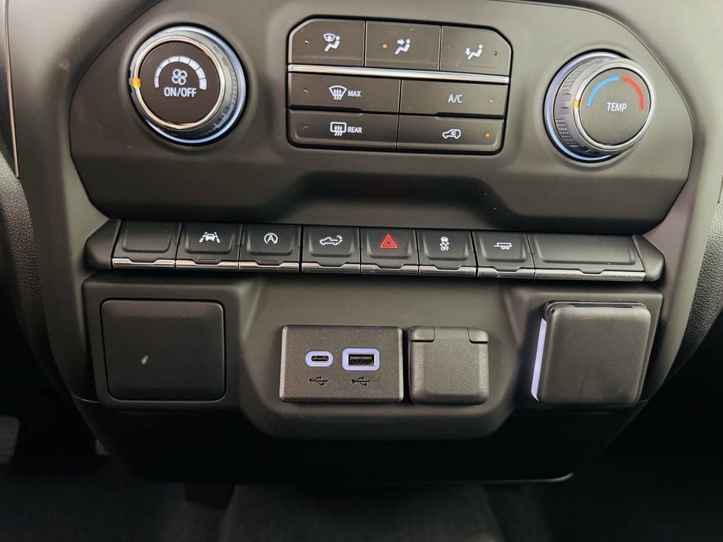 Used 2025 Gray Chevrolet Custom image 19