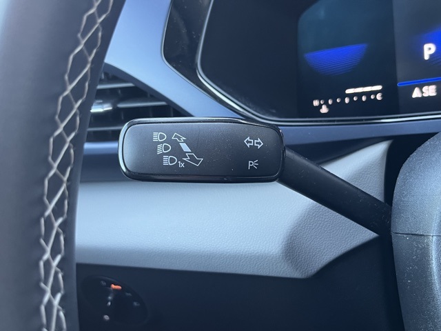 2022 Volkswagen Taos SE photo 33