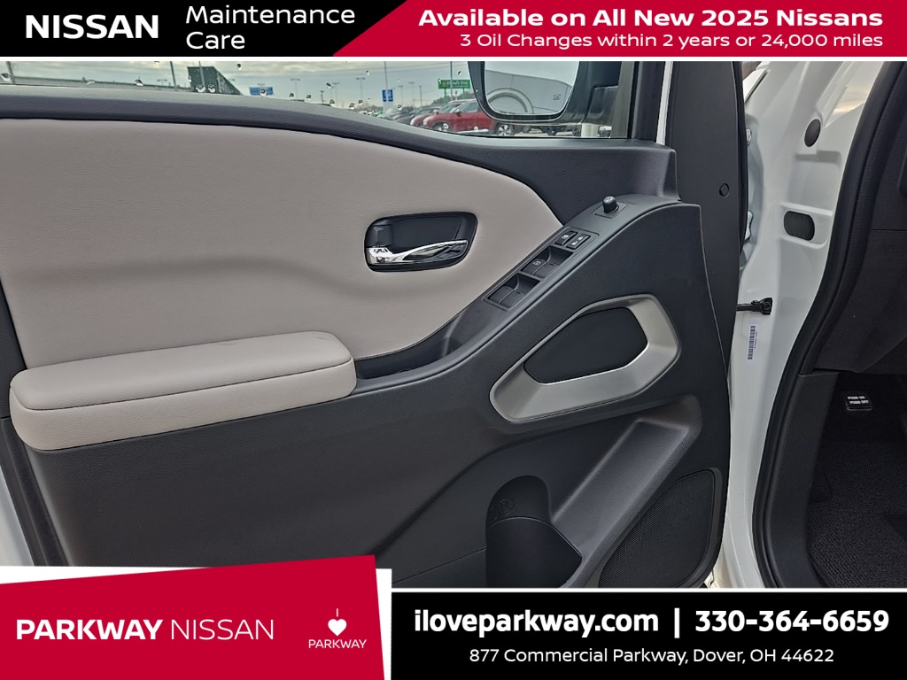 2025 Nissan Frontier Crew Cab SV photo 11