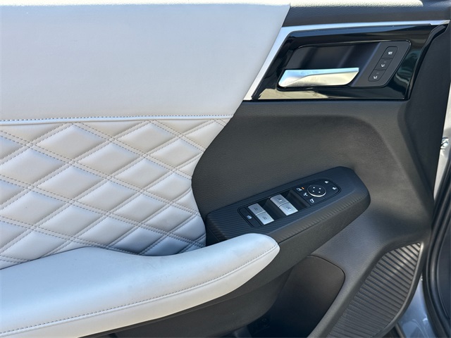 2022 Mitsubishi Outlander SEL photo 8