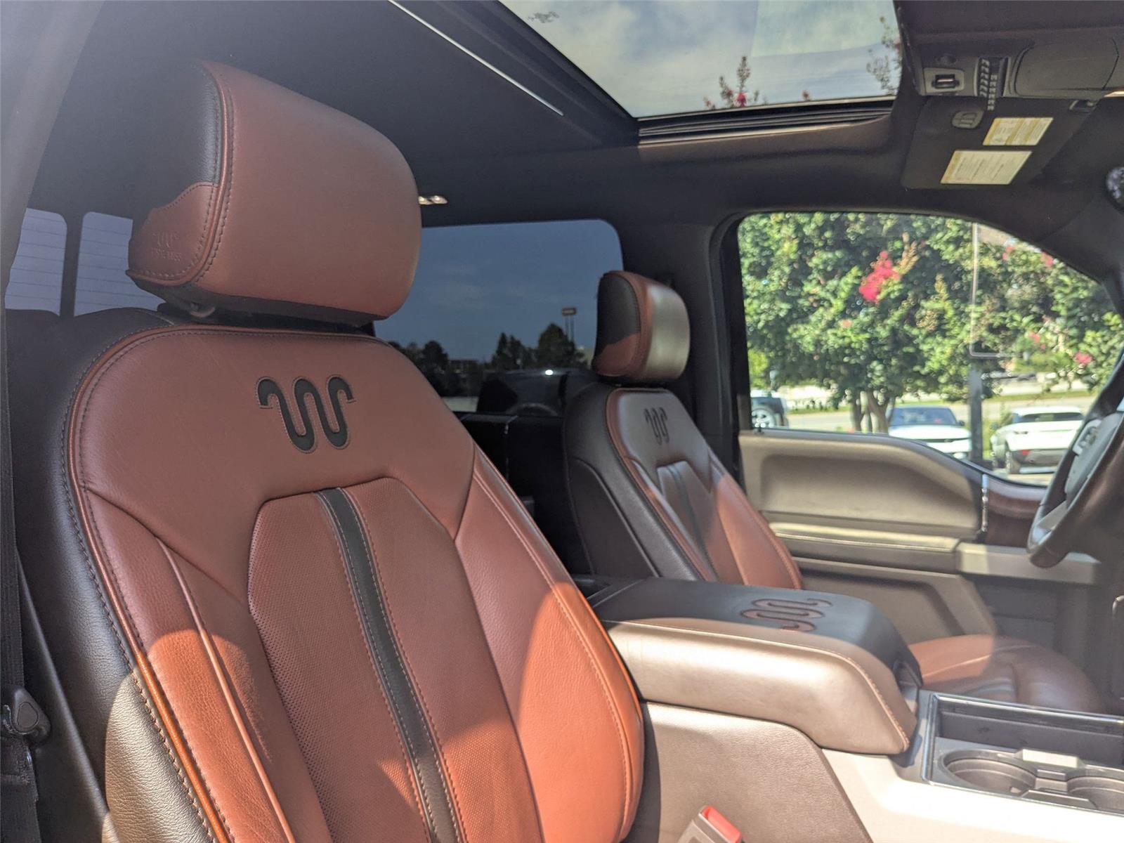 2021 Ford F-350 King Ranch photo 28