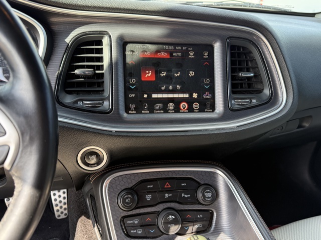 2015 Dodge Challenger SXT Plus photo 18