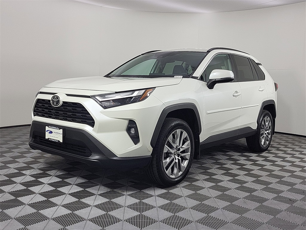 2022 Toyota RAV4 XLE Premium