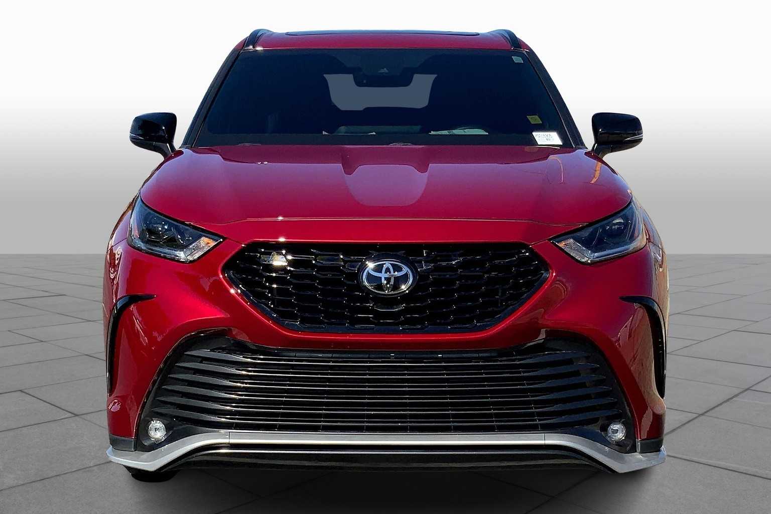 2023 Toyota Highlander XSE photo 3
