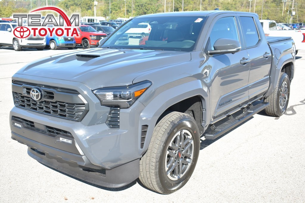 2025 Toyota Tacoma TRD Sport's photo