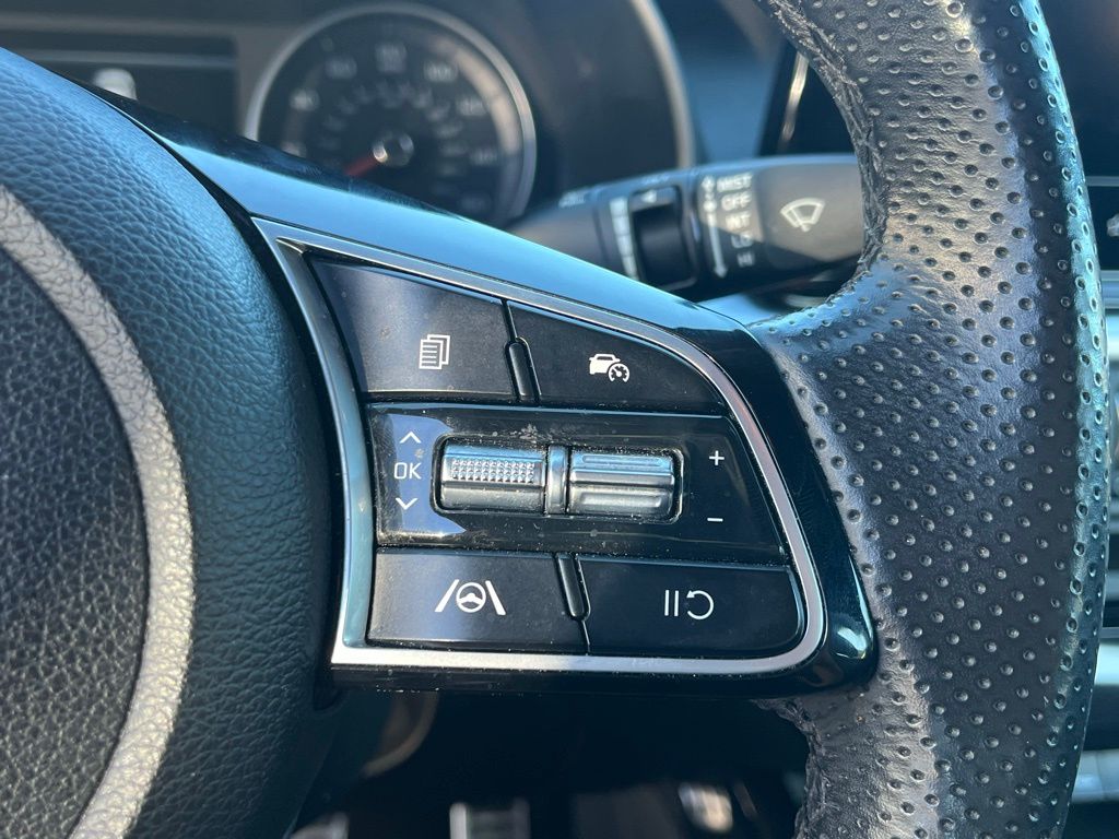 2023 Kia Forte GT photo 9