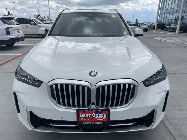 2026 Bmw X5 xDrive40i photo 2