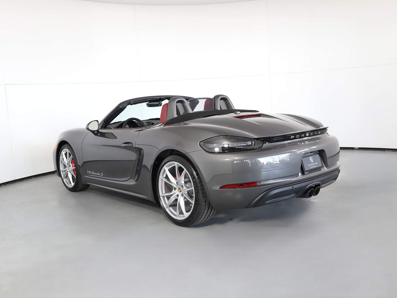 2025 Porsche Boxster S photo 4