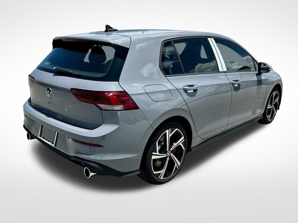 2025 Volkswagen Golf GTI SE photo 4