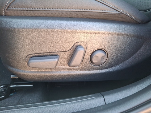 2026 Kia Seltos EX photo 10