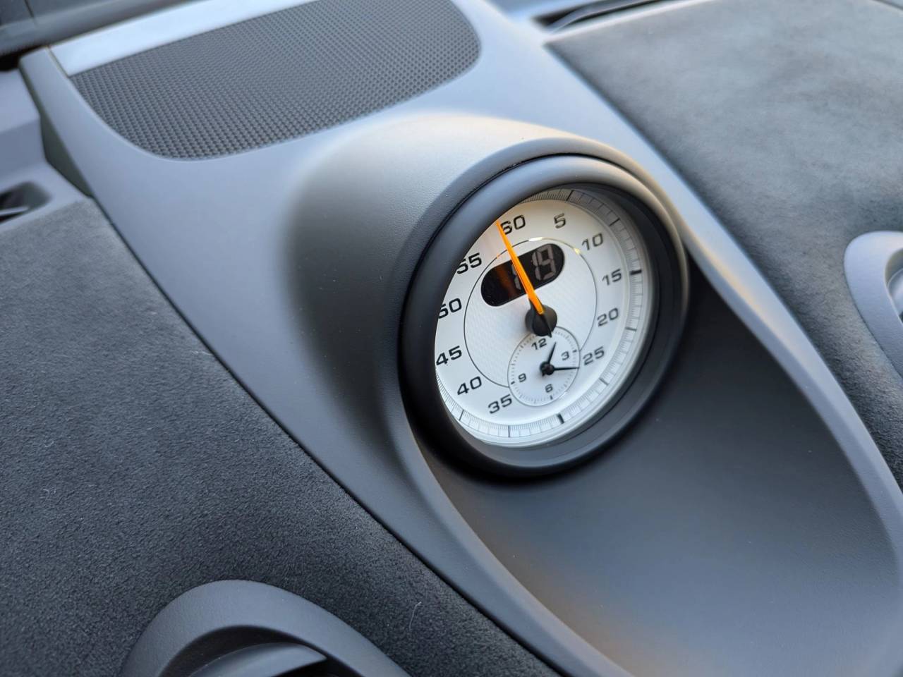 2025 Porsche Boxster Spyder photo 19