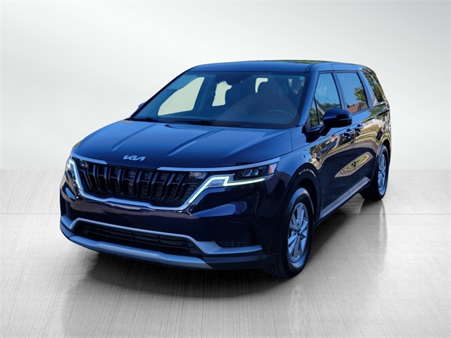 2024 Kia Carnival LX photo 7
