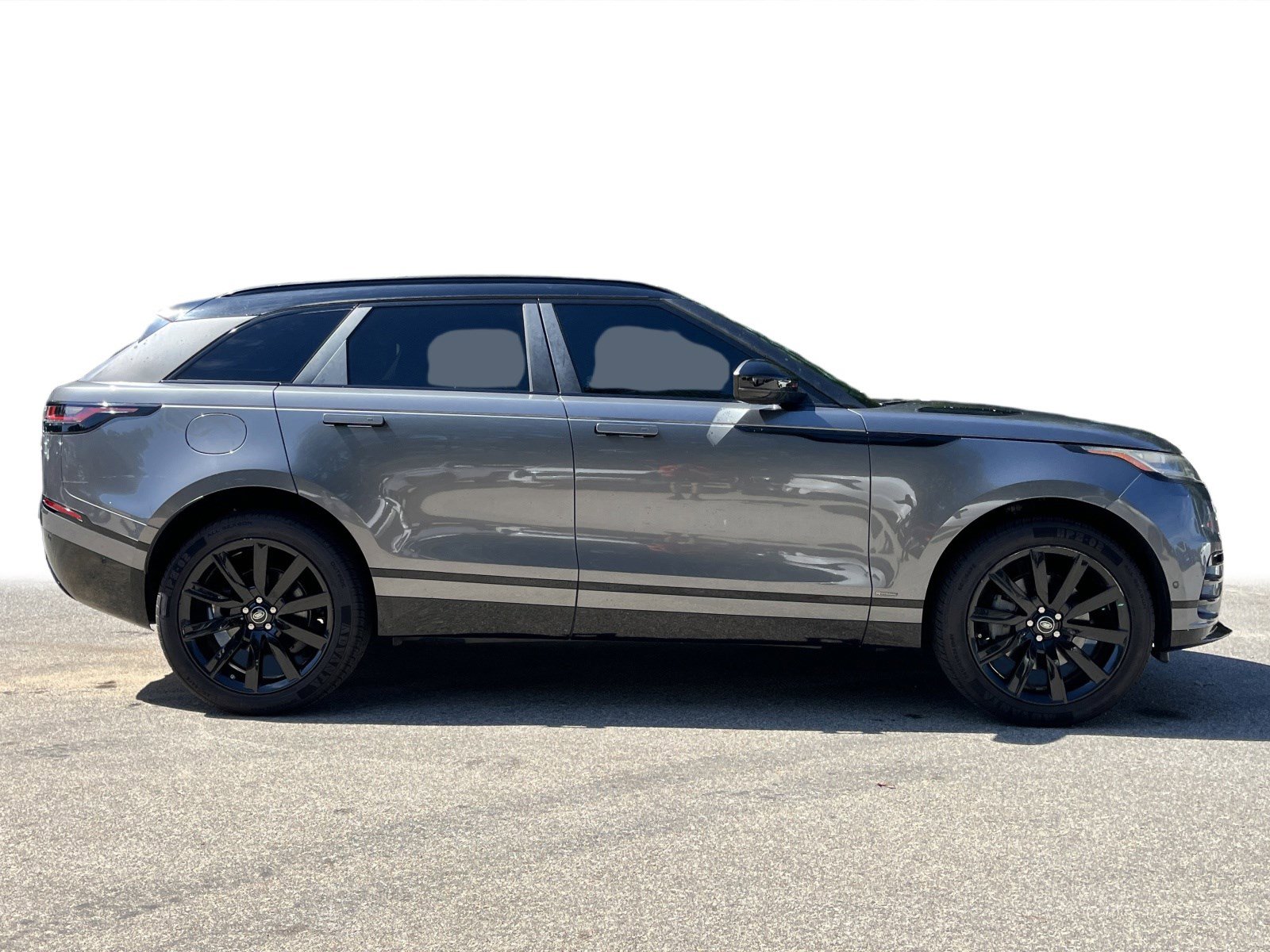 2018 Land Rover Range Rover Velar R-Dynamic SE photo 22