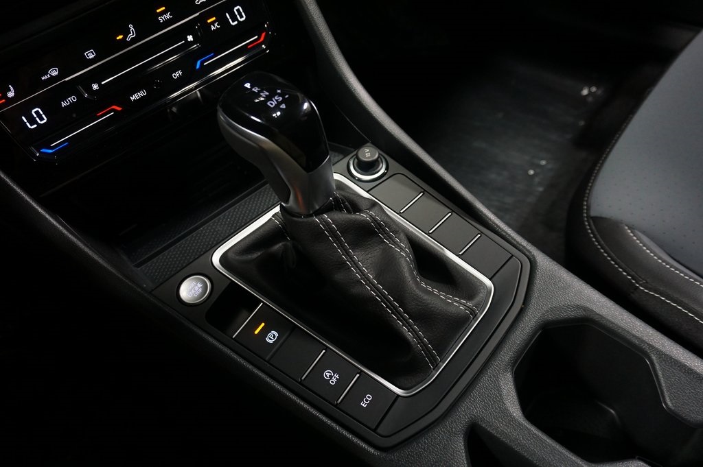 2025 Volkswagen Jetta 1.5T SE photo 16