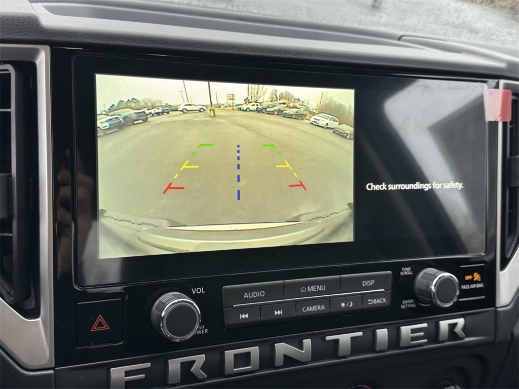 2025 Nissan Frontier Crew Cab SV photo 5